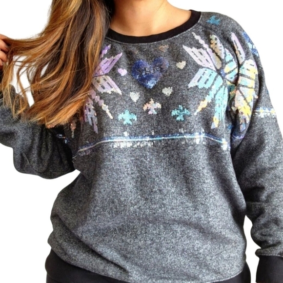 Pink Victoria's Secret Sequined Snowflake Heart Sweatshirt Size L - Picture 1 of 6